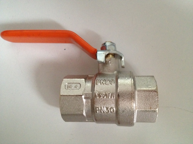 VALVOLA A SFERA FEMMINA-FEMMINA CON LEVA 3/4" TEMPERATURA MAX.180